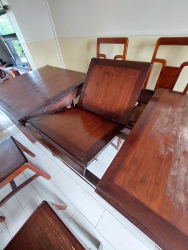 Table chaises salle - table, et